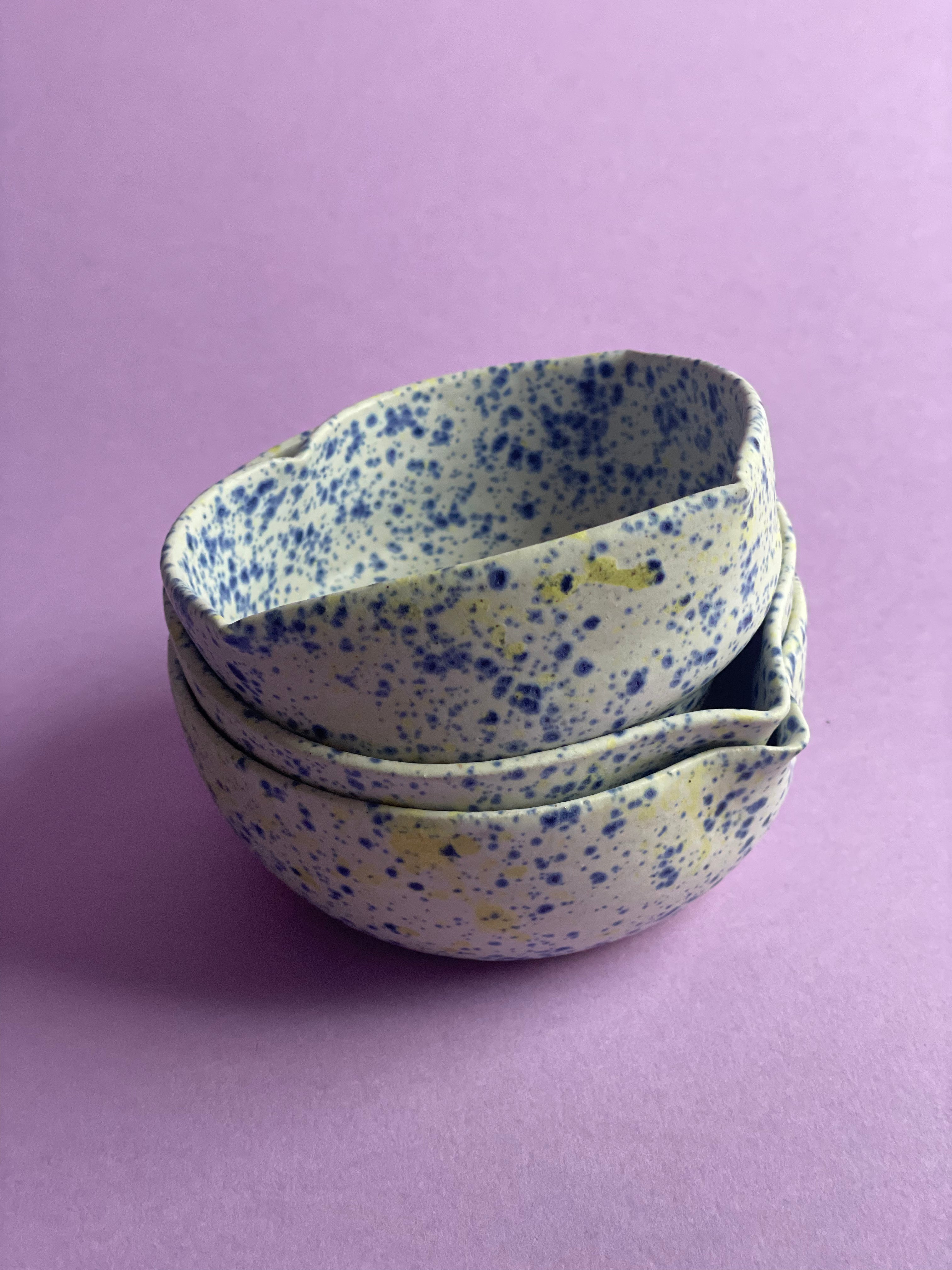 Set of Blue Mist Pouring Bowls