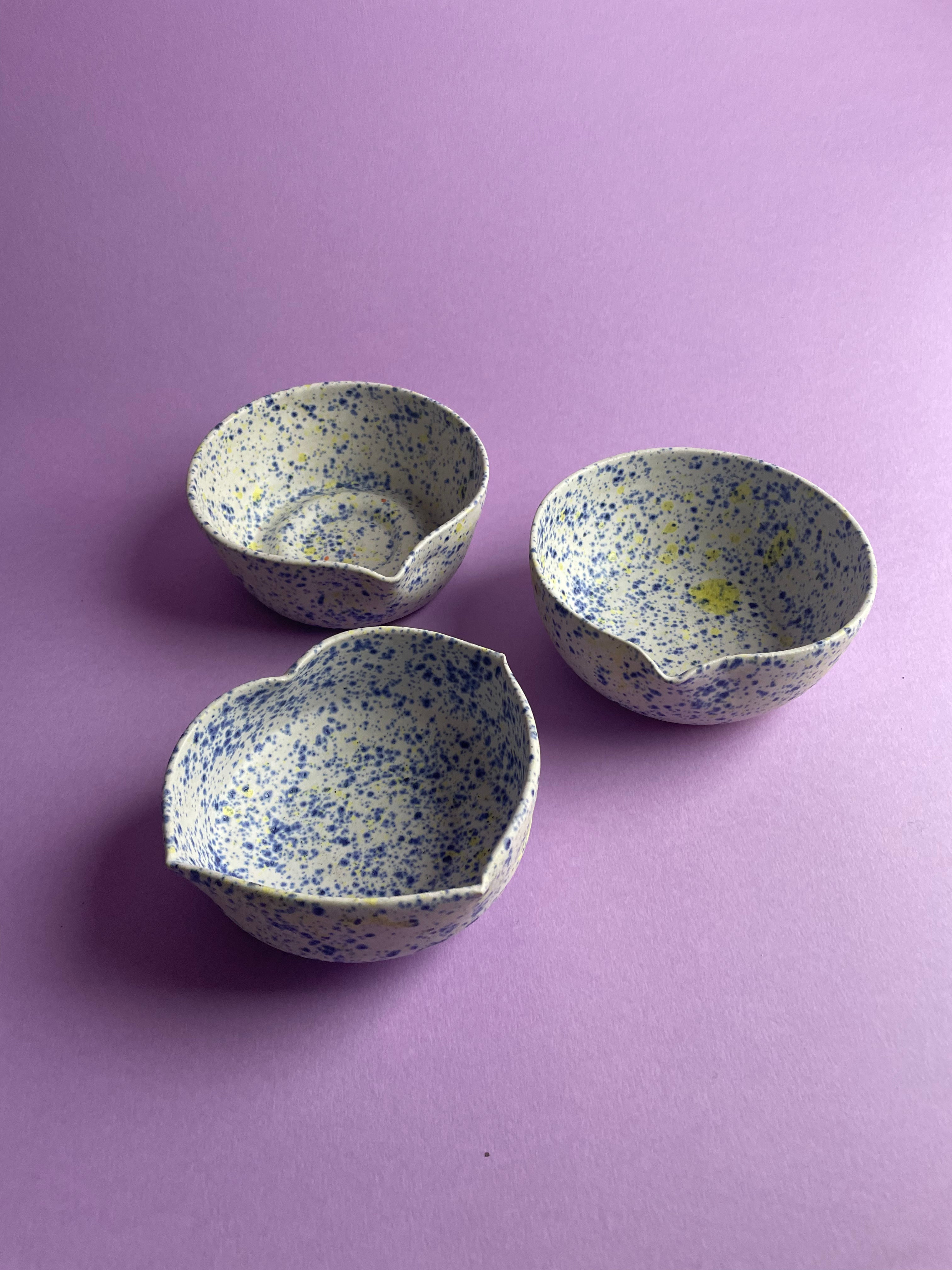 Set of Blue Mist Pouring Bowls
